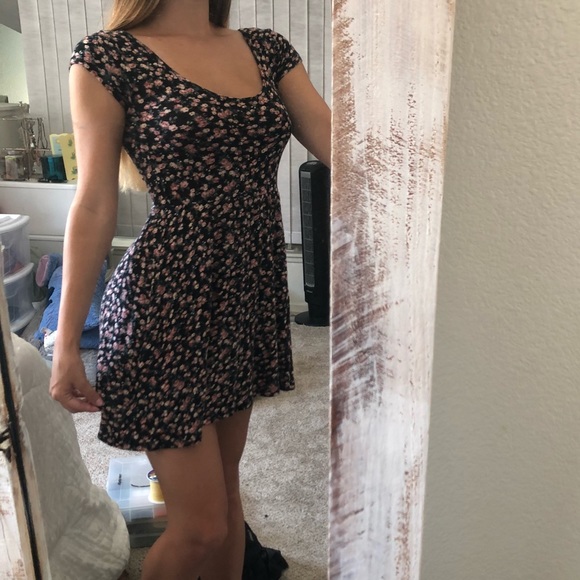 Floral Print Dress - Picture 5 of 5